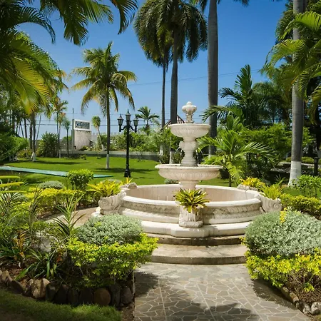 Seagarden Beach Resort-2